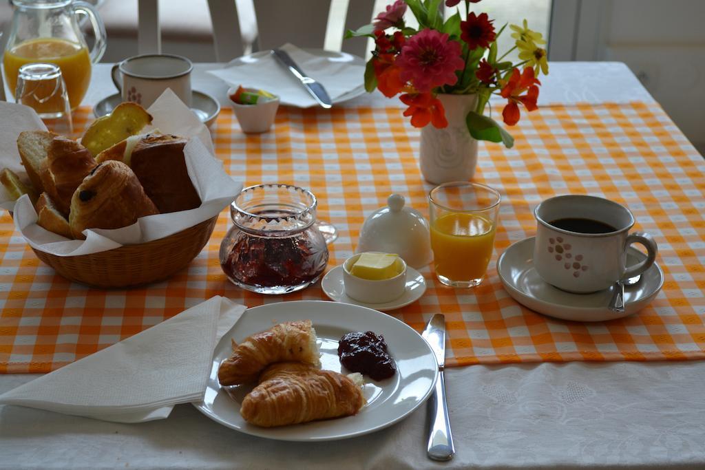 Bed and Breakfast Le Moulin De Lusseau Chef-Boutonne Exterior foto